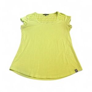 Title Nine Light Greenish yellow Short Sleeve Tee